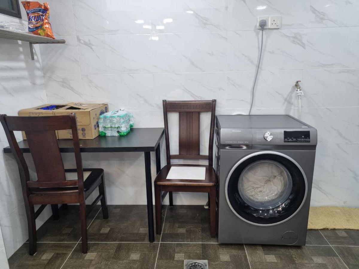 Three-Bedroom House At Tyara Homestay Sunway Petaling Jaya Exteriör bild